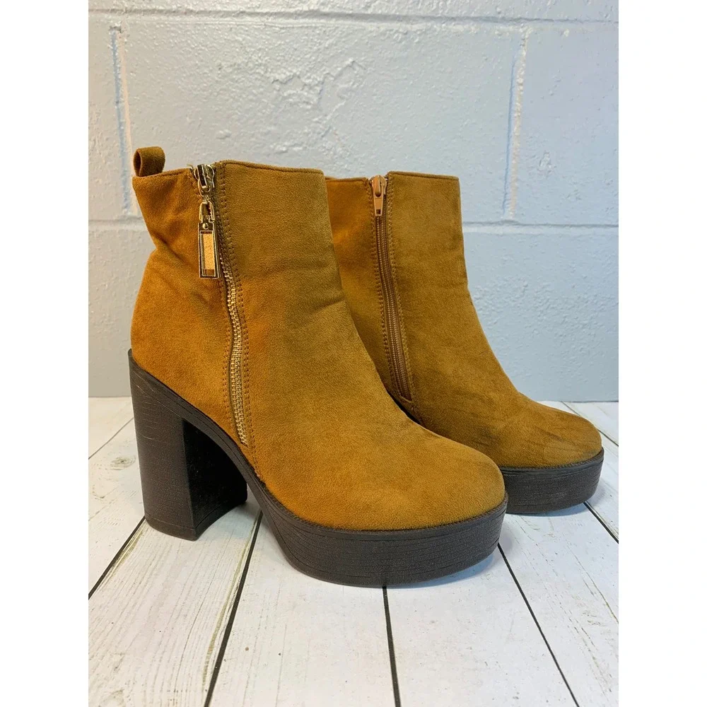 Women's Platform Chunky Heel Chelsea Ankle Boot Side Zip Faux Tan Suede Size 7